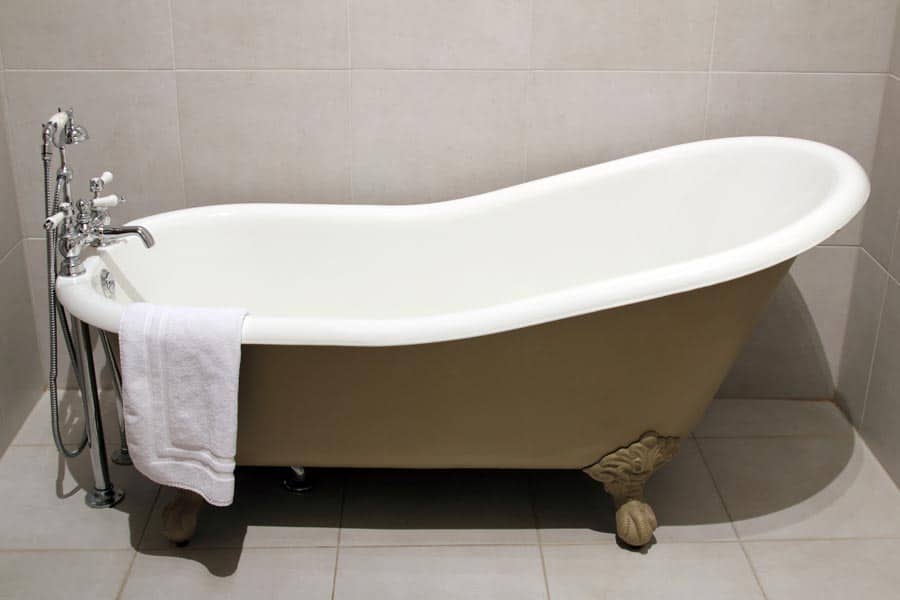 How To Paint A Bathtub Yourself - A Complete DIY Guide - DIY Painting Tips