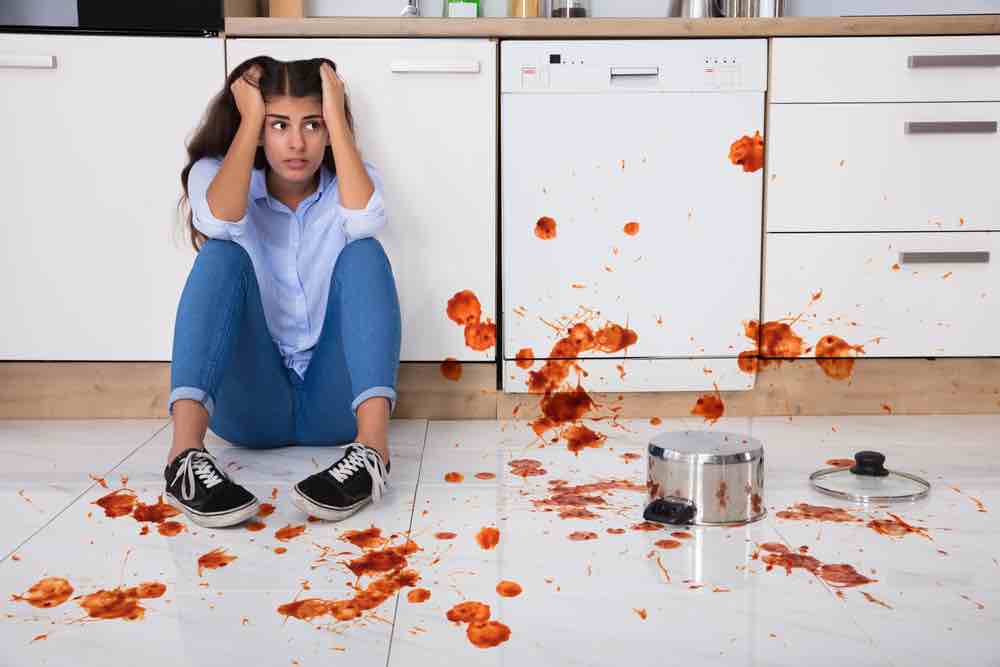 bekend wanneer is de helft van de strijd wanneer u leert hoe u geschilderde kasten schoon te maken're learning how to clean painted cabinets