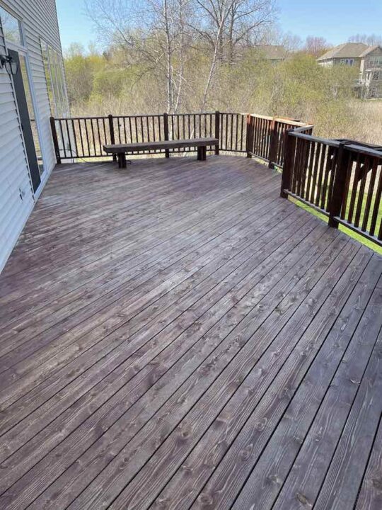 How To Use and Apply Behr Deck Stain A Complete Review & Users Guide