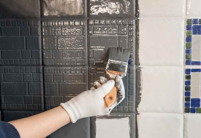 How to paint tile