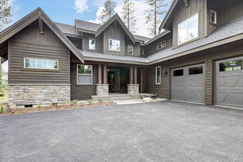 Barndoor Style Garage Door 