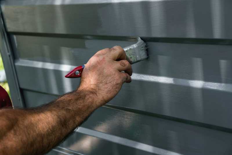 How To Paint a Metal Garage Door DIY Painting Tips (2022)