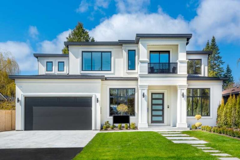 20 Bold and Modern Exterior House Painting Ideas to Inspire You - DIY ...