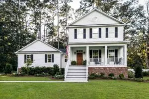 The best farmhouse exterior paint colors