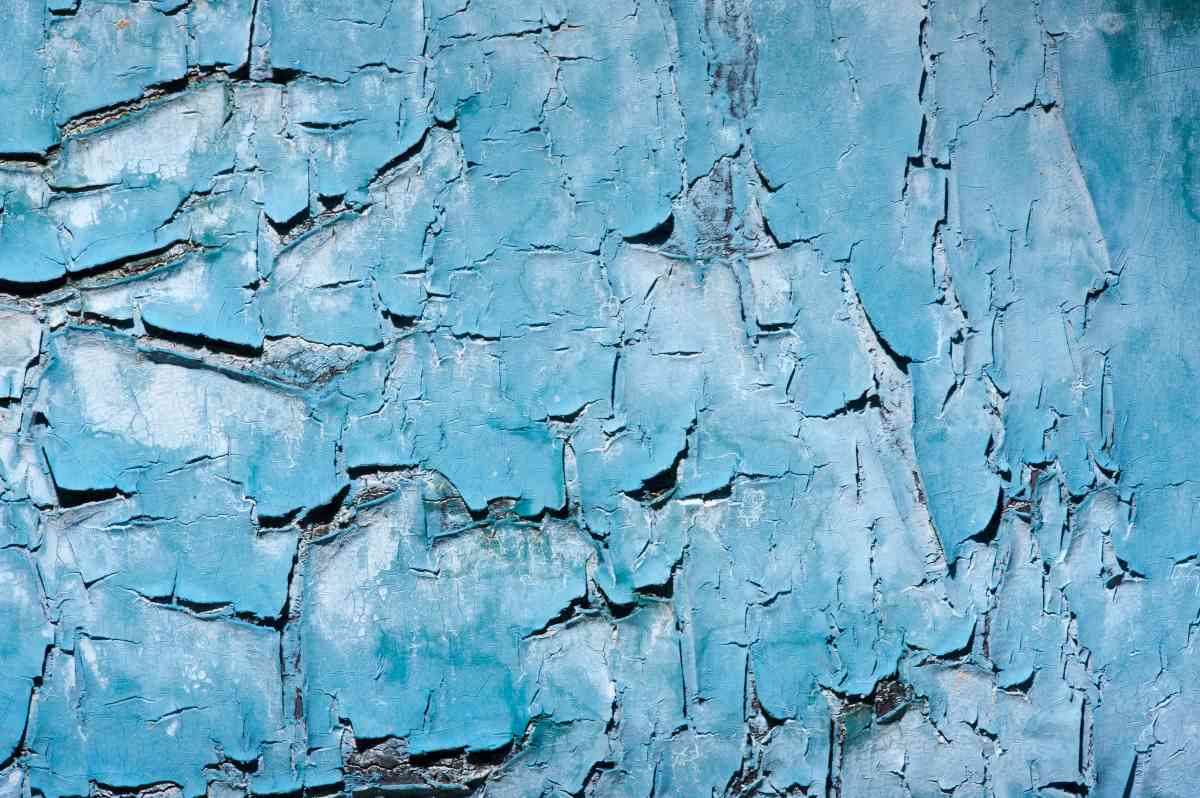 What Is Mud Cracking Paint and the Best Method for How to Fix It DIY