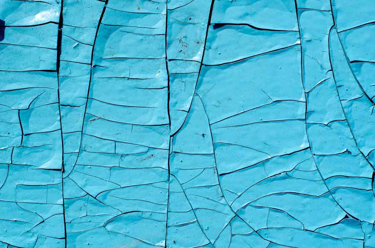 What Is Mud Cracking Paint and the Best Method for How to Fix It DIY