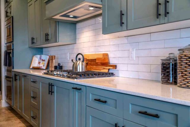 The Complete Guide to Sherwin Williams Cabinet Paint: the 5 Best Paints ...