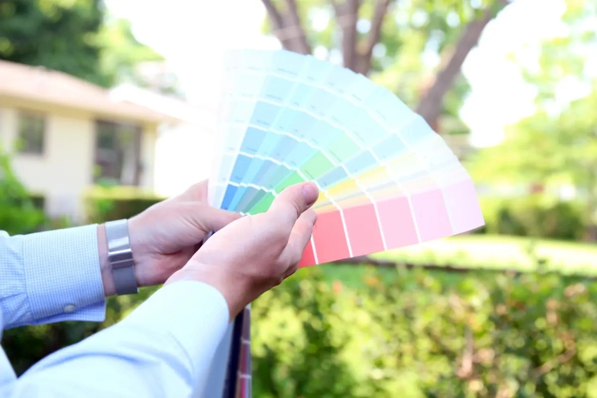 how to choose exterior paint colors for your house