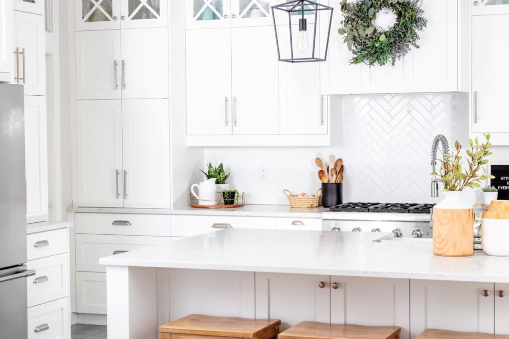 The Best White Paint for Kitchen Cabinets: Our Top 6 Picks 8 Shiny White Kitchen Cabinets