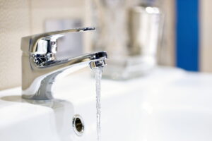 replacing bathroom faucet