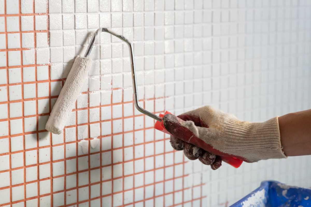 A Guide to Painting Over Tile Do's and Don'ts DIY Painting Tips